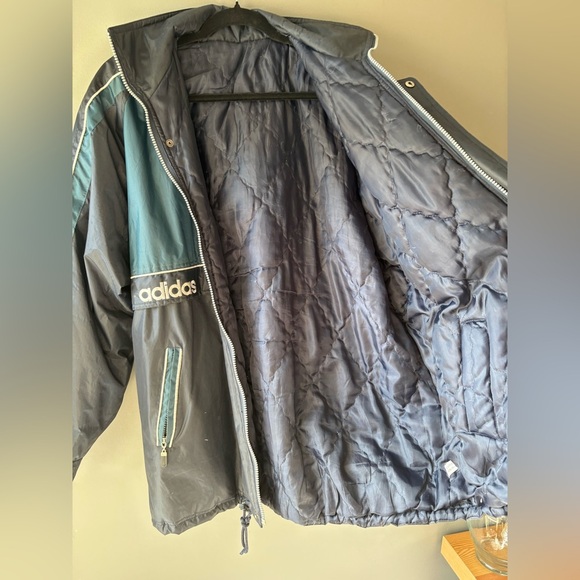Vintage 90’s Adidas Men's size XL Black and Blue Jacket, full front zip - Picture 7 of 10